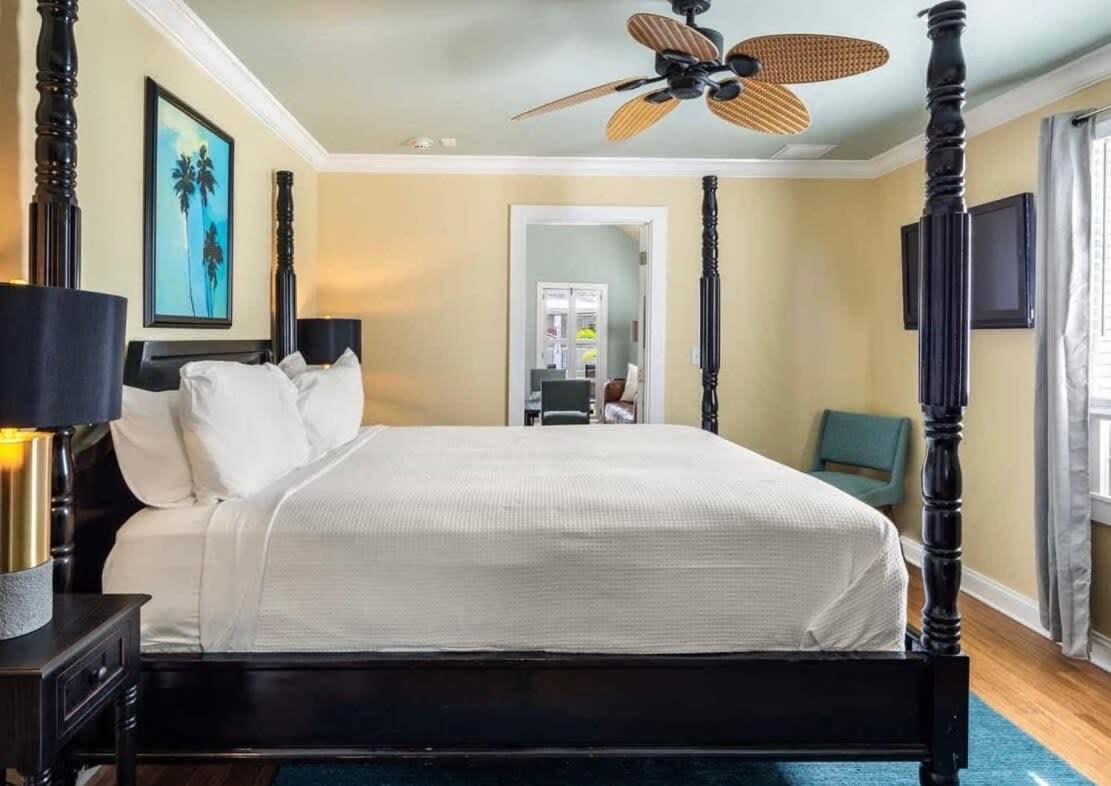 Sky Suite On Duval Ки-Уэст Экстерьер фото